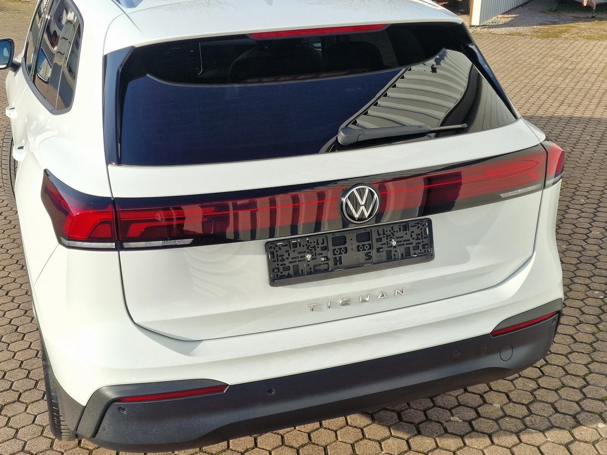 Volkswagen Tiguan 2.0 TDI Style*Virtual Cockpit*R-Cam*DAB*ACC*18 Zoll