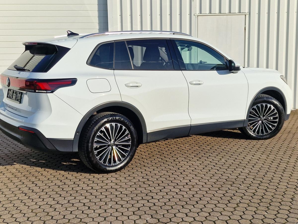 Volkswagen Tiguan 2.0 TDI Style*Virtual Cockpit*R-Cam*DAB*ACC*18 Zoll