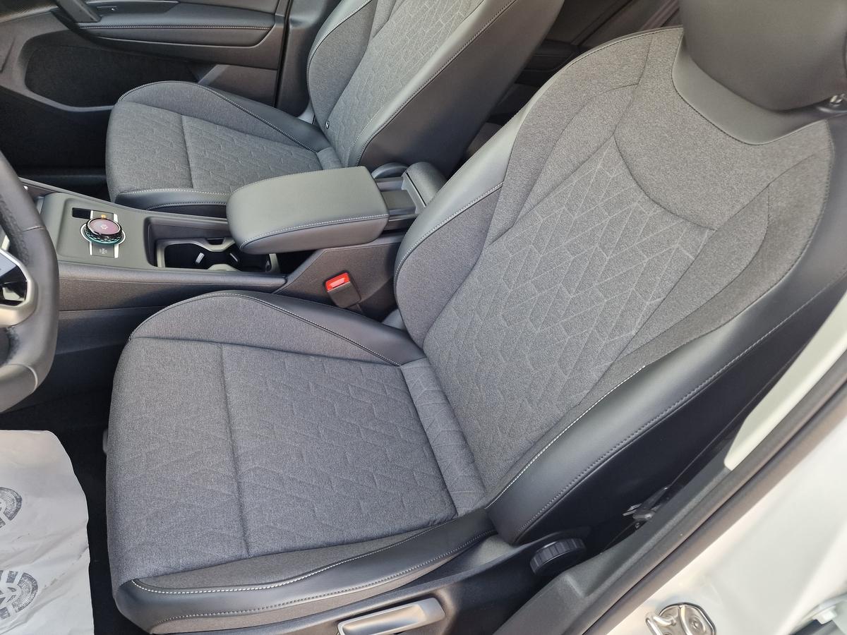 Volkswagen Tiguan 2.0 TDI Style*Virtual Cockpit*R-Cam*DAB*ACC*18 Zoll