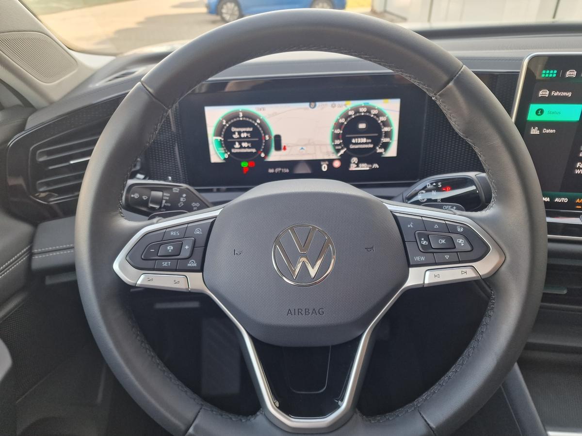 Volkswagen Tiguan 2.0 TDI Style*Virtual Cockpit*R-Cam*DAB*ACC*18 Zoll