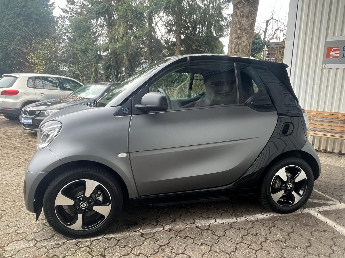 Smart ForTwo EQ cabrio*EXCLUSIVE*22kW*CAM*MEDIA*ALU*ALLW*LED*SHZ*