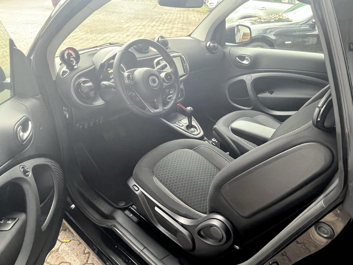 Smart ForTwo EQ cabrio*EXCLUSIVE*22kW*CAM*MEDIA*ALU*ALLW*LED*SHZ*