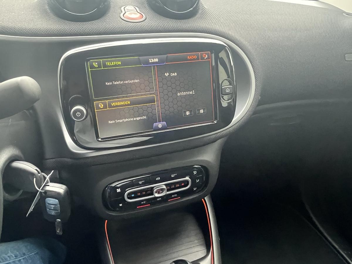 Smart ForTwo EQ cabrio*EXCLUSIVE*22kW*CAM*MEDIA*ALU*ALLW*LED*SHZ*