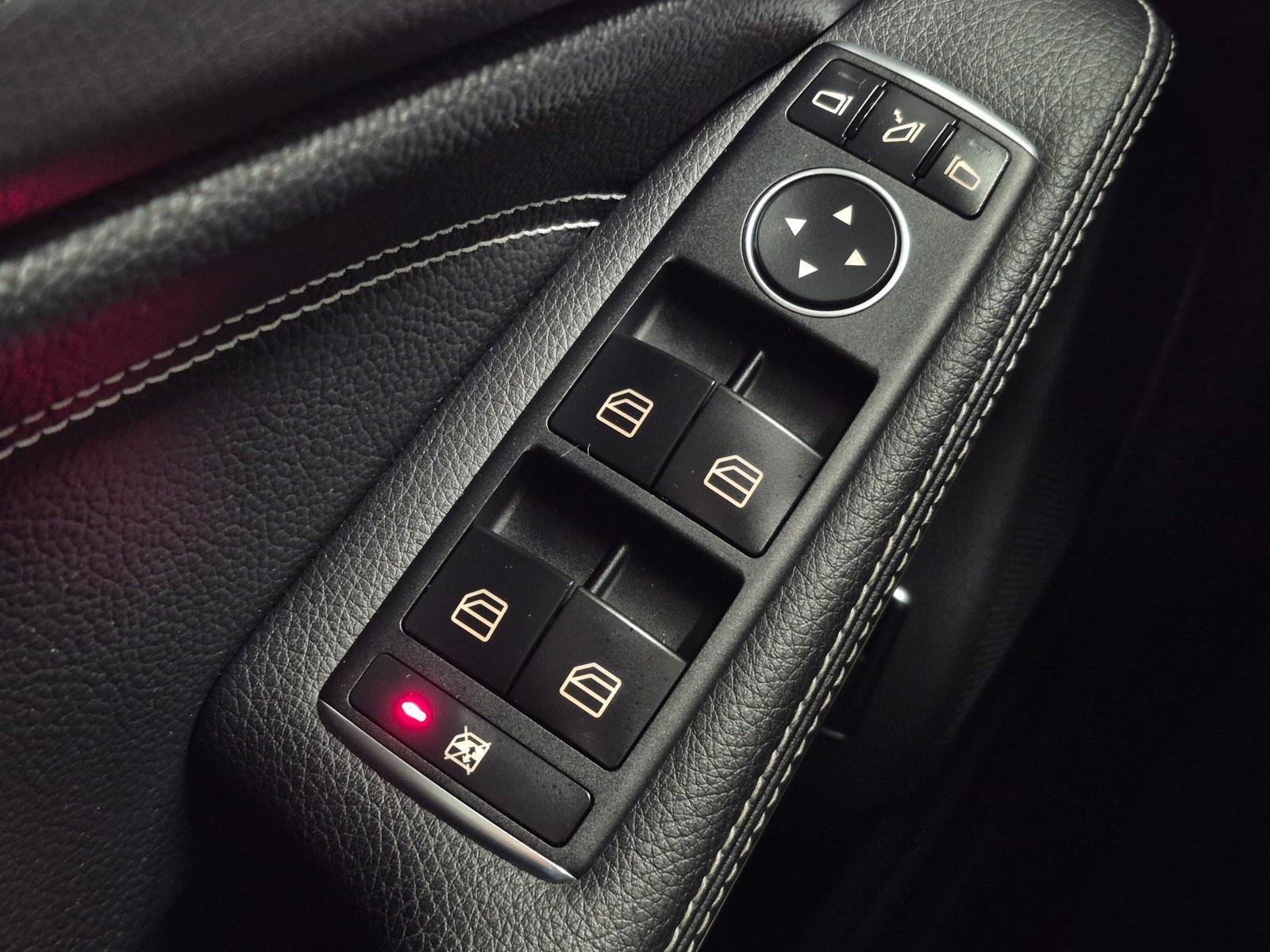 Mercedes-Benz GLA 180 LED/Navi/SHZ/Kam/Tempom./el.Heck/18-LM