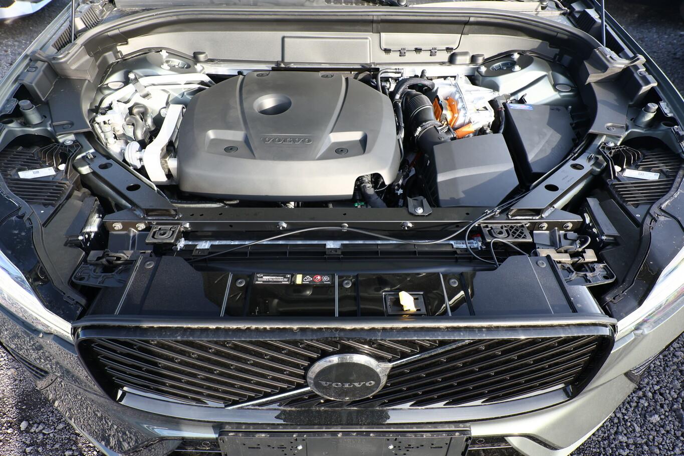 Volvo XC60 XC60 T6 AWD Plus Dark FACELIFT AHK 360° H/K ACC