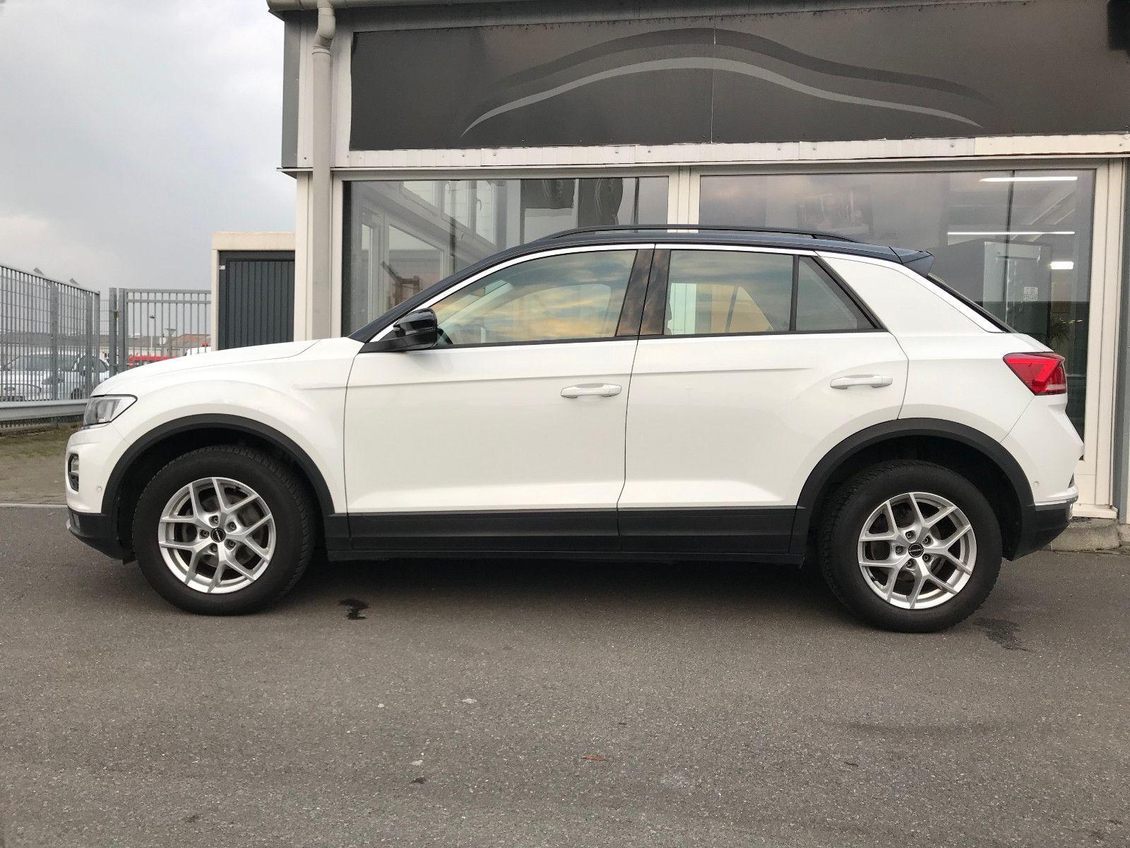 Volkswagen T-Roc Style,Panor,Navi,ACC,Bluet,PDC,Scheckh.