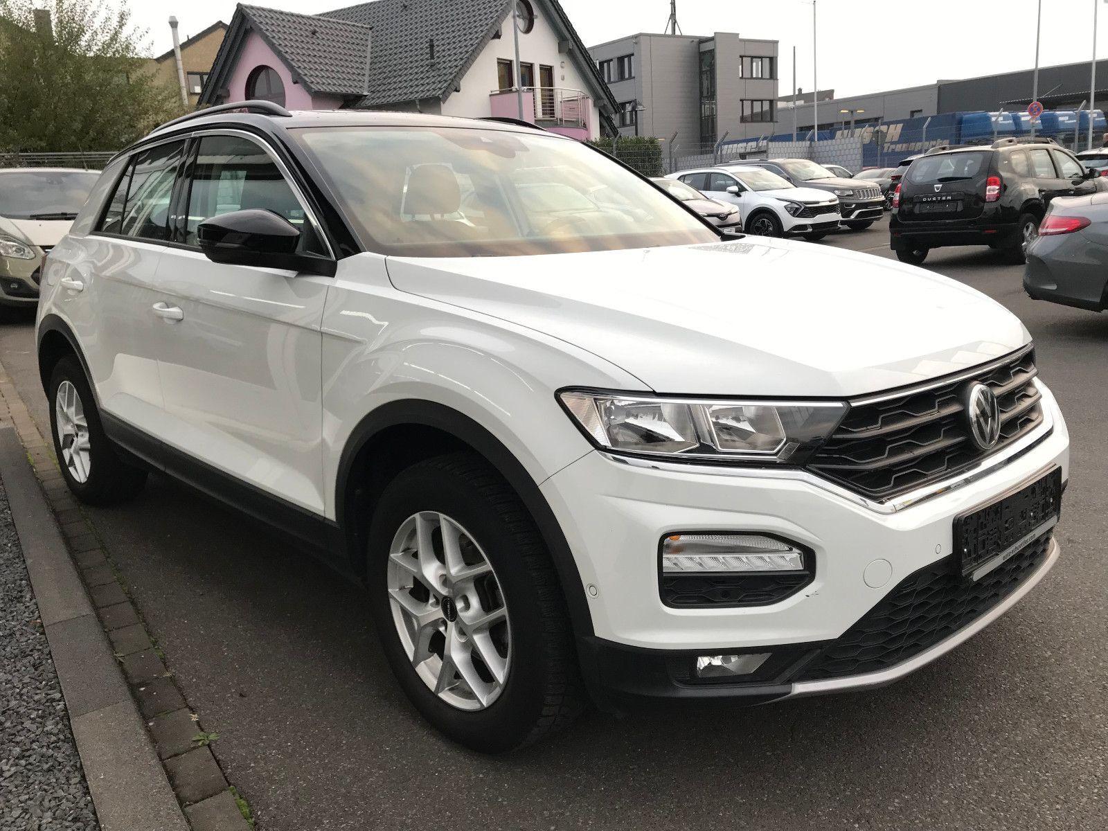 Volkswagen T-Roc Style,Panor,Navi,ACC,Bluet,PDC,Scheckh.