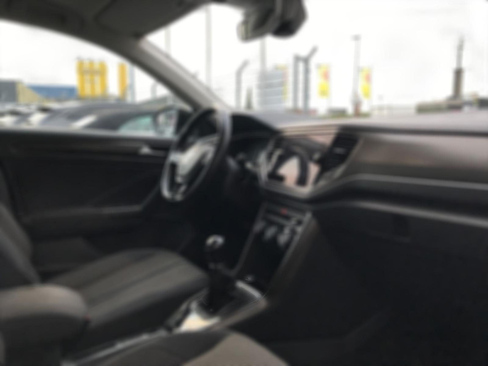 Volkswagen T-Roc Style,Panor,Navi,ACC,Bluet,PDC,Scheckh.