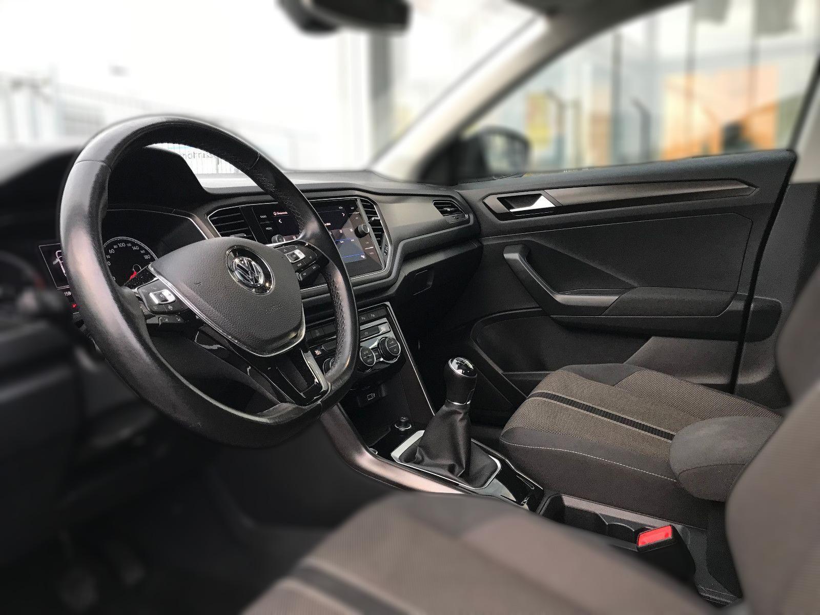 Volkswagen T-Roc Style,Panor,Navi,ACC,Bluet,PDC,Scheckh.