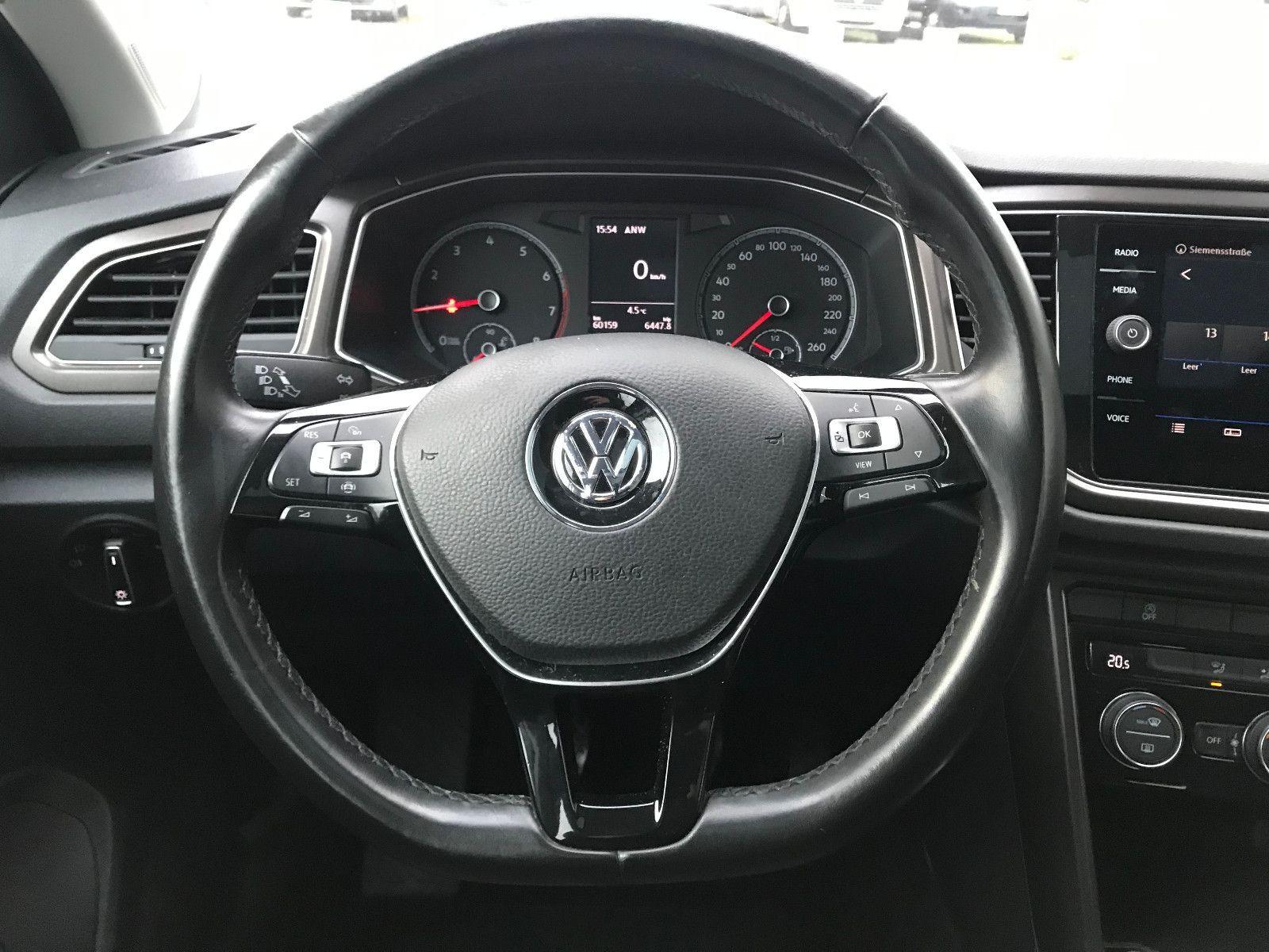 Volkswagen T-Roc Style,Panor,Navi,ACC,Bluet,PDC,Scheckh.