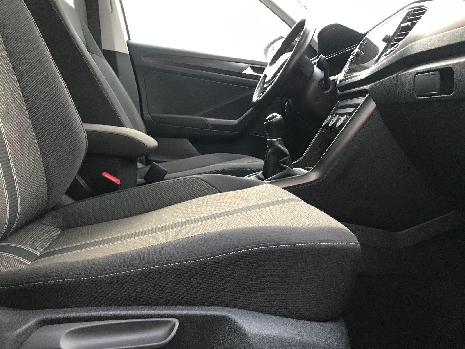 Volkswagen T-Roc Style,Panor,Navi,ACC,Bluet,PDC,Scheckh.