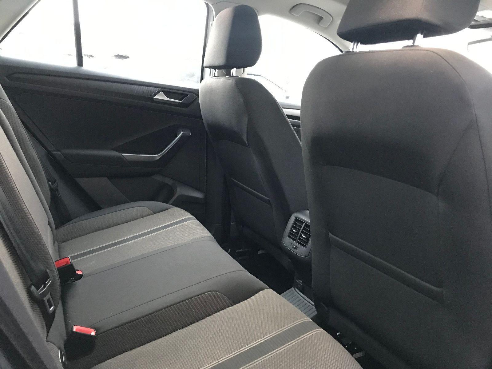 Volkswagen T-Roc Style,Panor,Navi,ACC,Bluet,PDC,Scheckh.