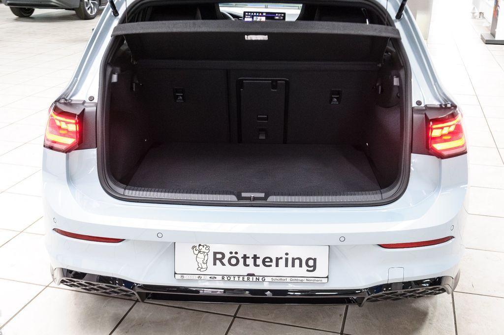 Volkswagen Golf VIII 2.0 TDI R-Line IQ-LIGHT+BLACK-STYLE