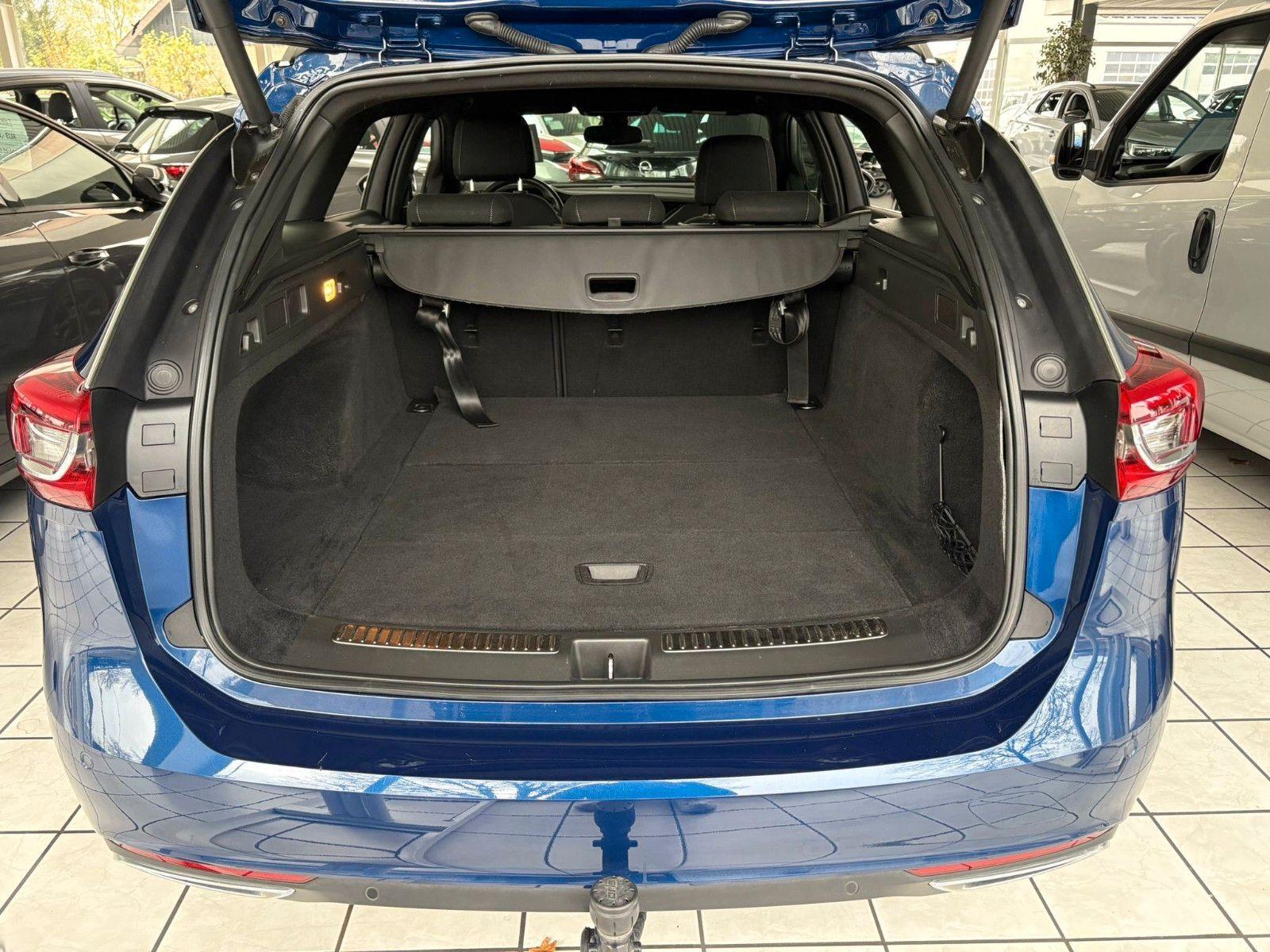 Opel Insignia B Sportstourer Business AT8 mit AHK