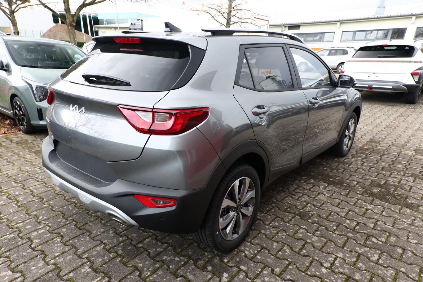 Kia Stonic 79 LED PrivG Nav Kam 2xPDC LM16 Temp Klim