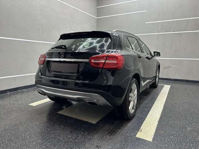 Mercedes-Benz GLA 200 Score 