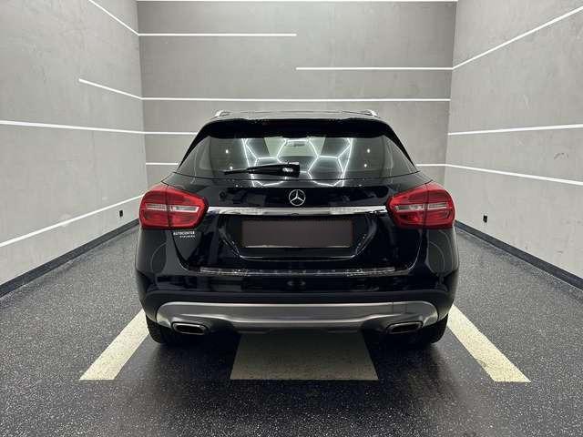 Mercedes-Benz GLA 200 Score 