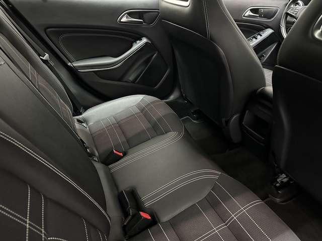 Mercedes-Benz GLA 200 Score 