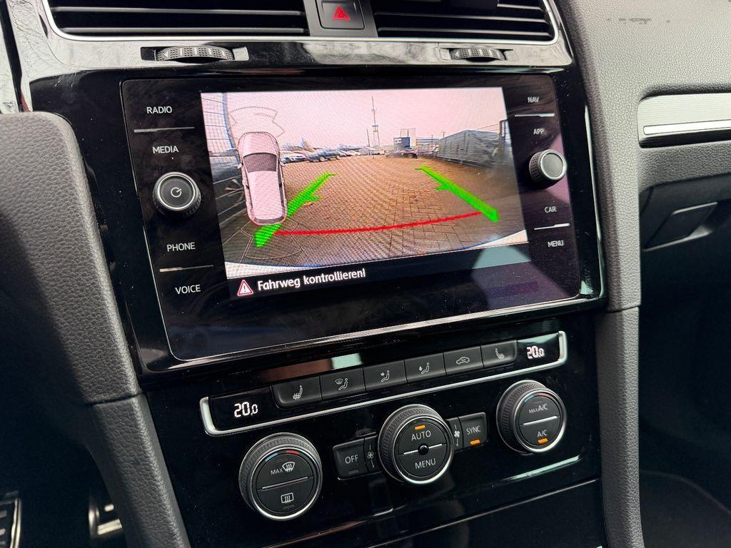 Volkswagen Golf 7 Lim. R-Line Highline*ACC*KAMERA*AHK*LED