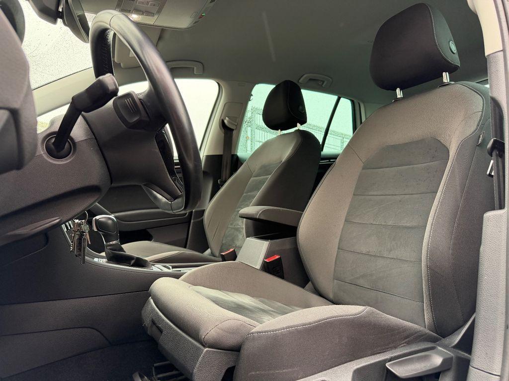 Volkswagen Golf 7 Lim. R-Line Highline*ACC*KAMERA*AHK*LED