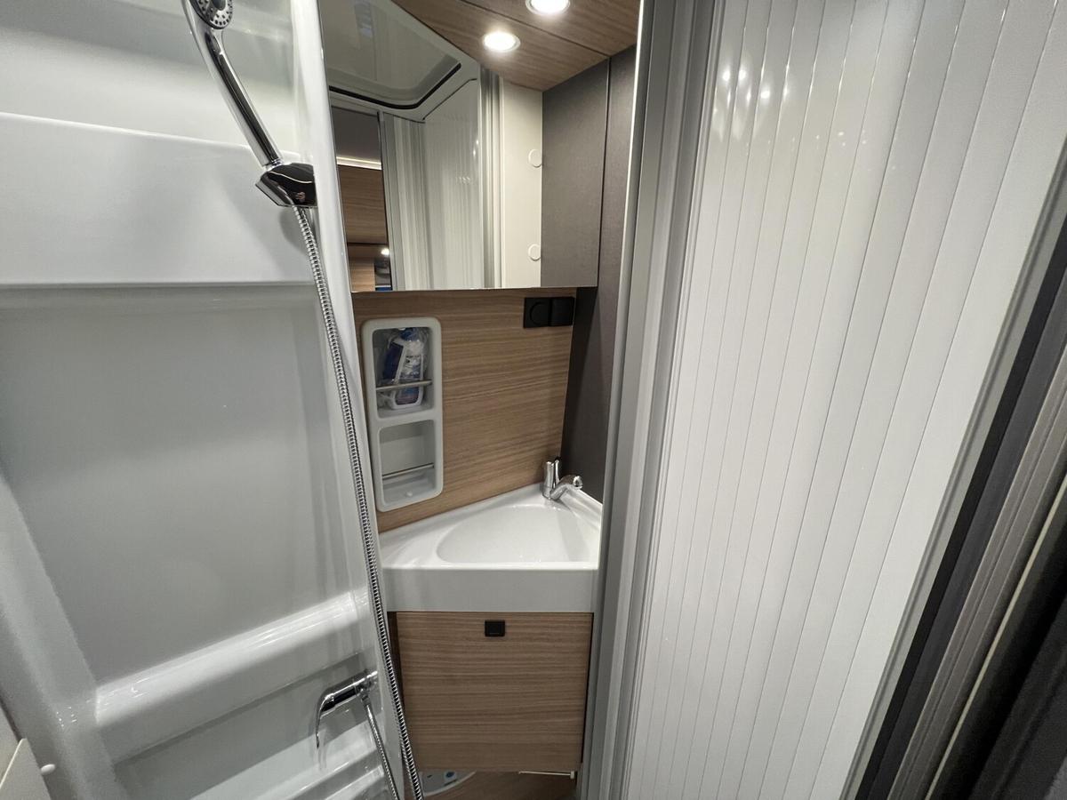 Malibu Van diversity 640 LE K MJ26+180PS+ACC+Kamera