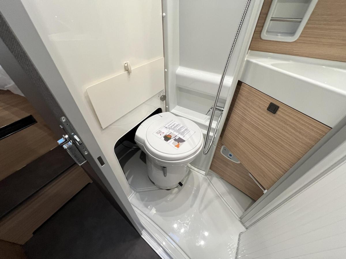 Malibu Van diversity 640 LE K MJ26+180PS+ACC+Kamera