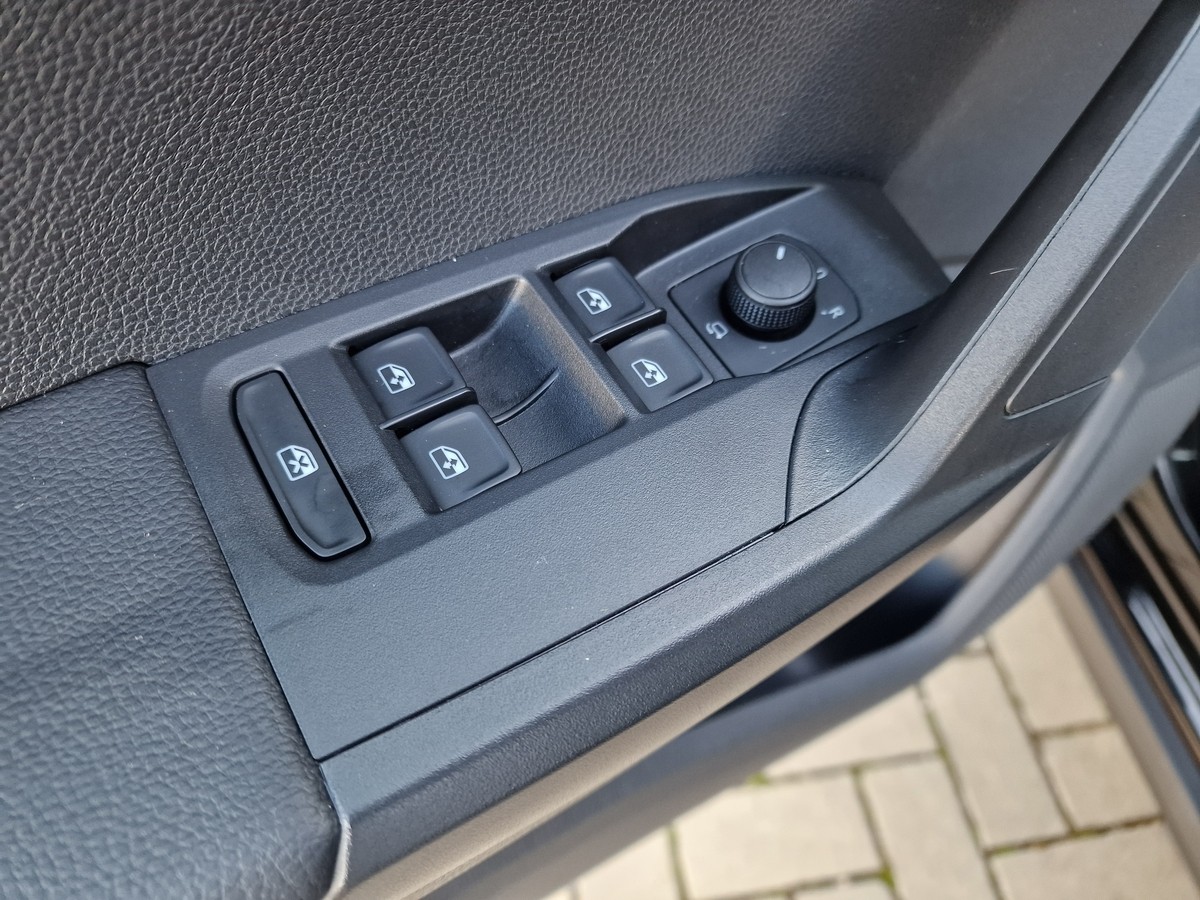 Seat Arona Style*Navi*LED*Apple & Android*eh.Neup.29135 €