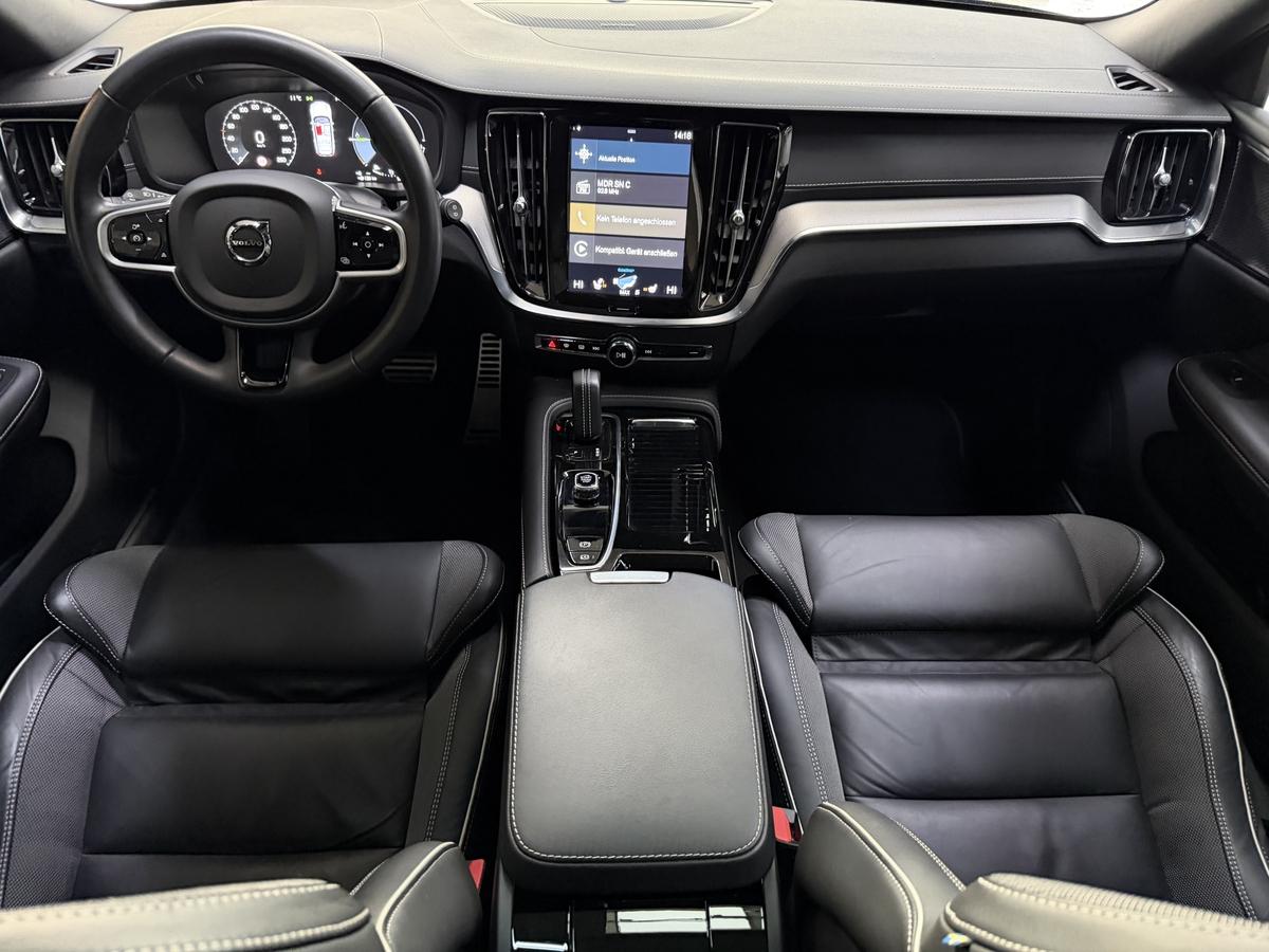 Volvo V60 T6 Twin Engine AWD R-Design LED Pano. H&K AHK