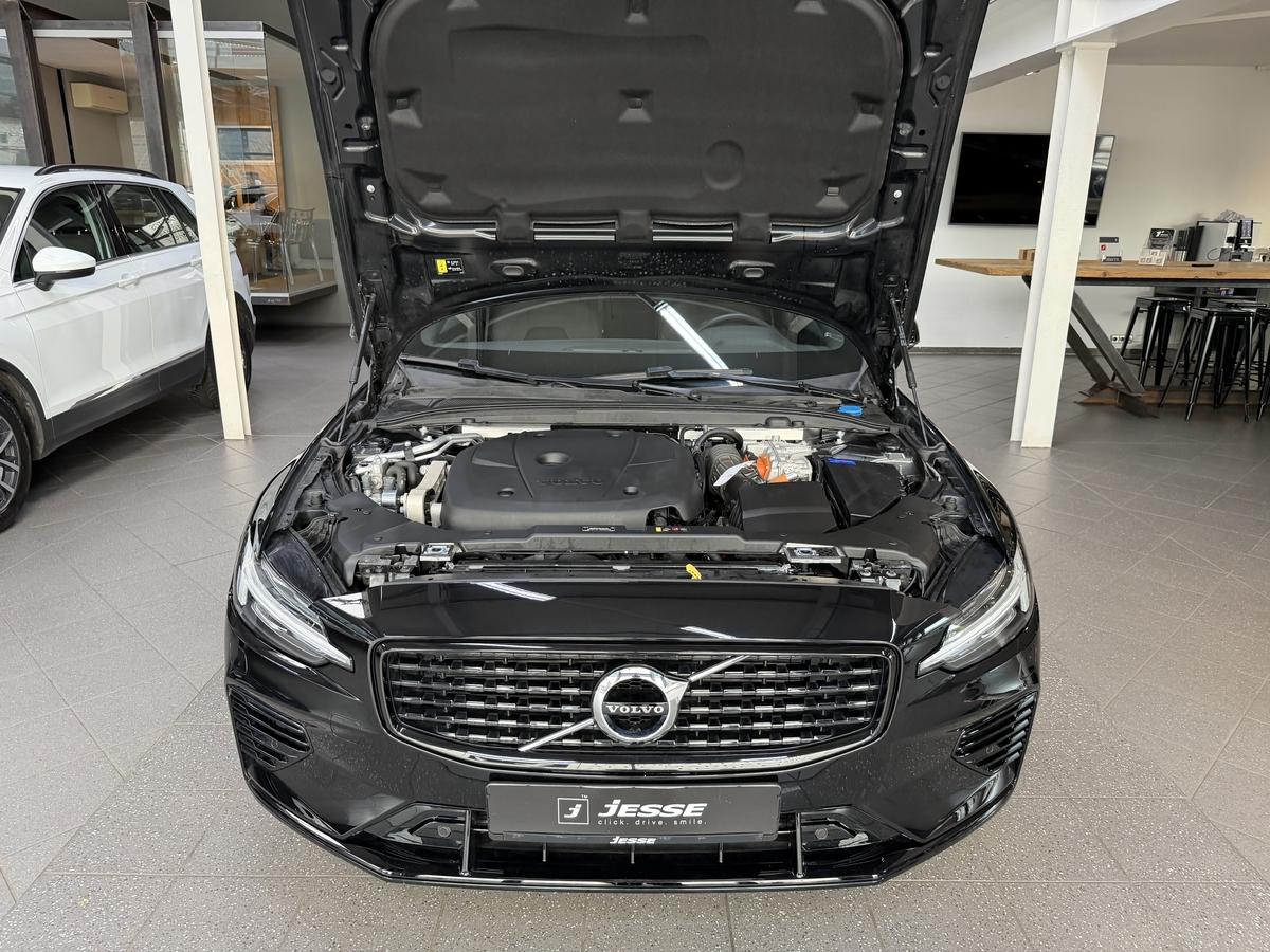 Volvo V60 T6 Twin Engine AWD R-Design LED Pano. H&K AHK