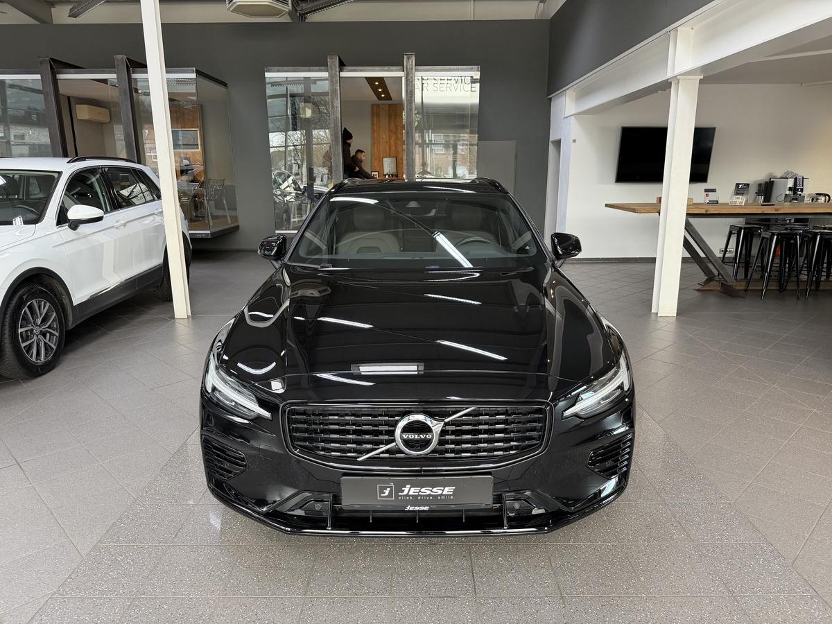Volvo V60 T6 Twin Engine AWD R-Design LED Pano. H&K AHK