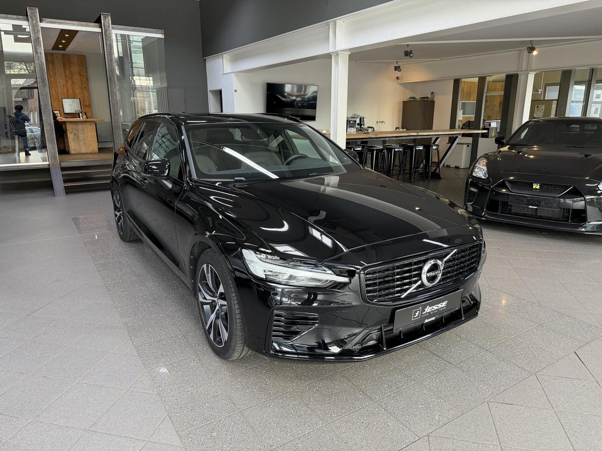 Volvo V60 T6 Twin Engine AWD R-Design LED Pano. H&K AHK