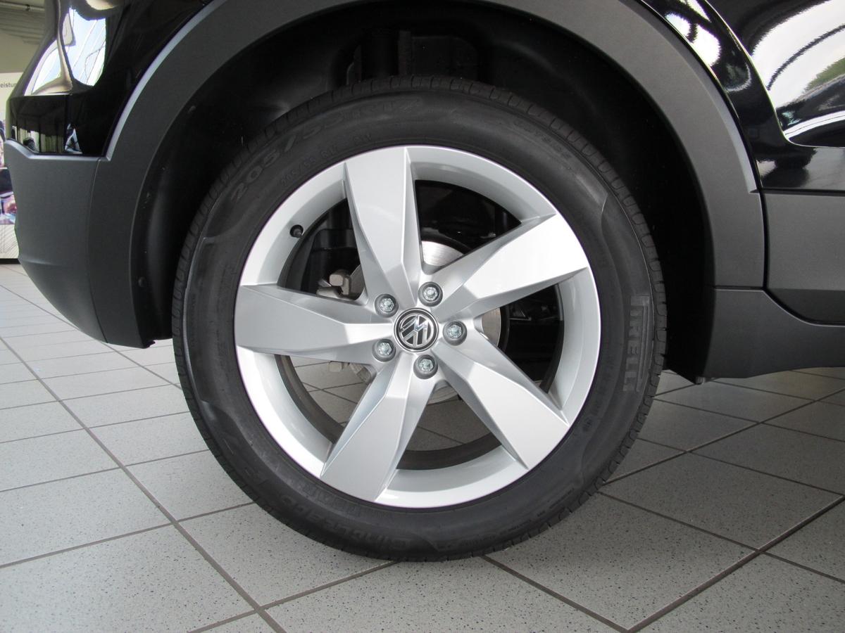 Volkswagen T-Cross 1,0 TSI Style DSG Navi ACC LED SHZ Alu17