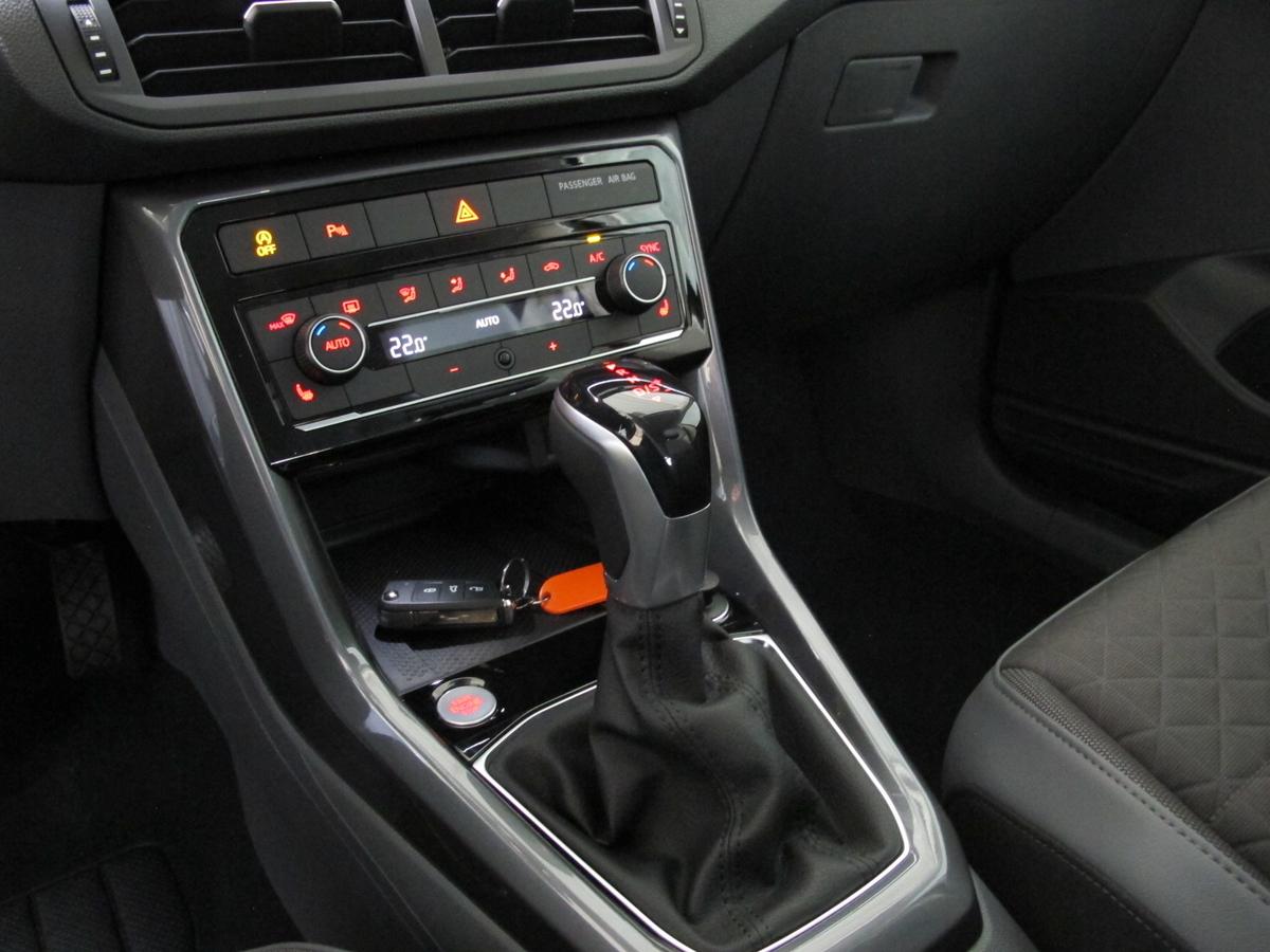 Volkswagen T-Cross 1,0 TSI Style DSG Navi ACC LED SHZ Alu17