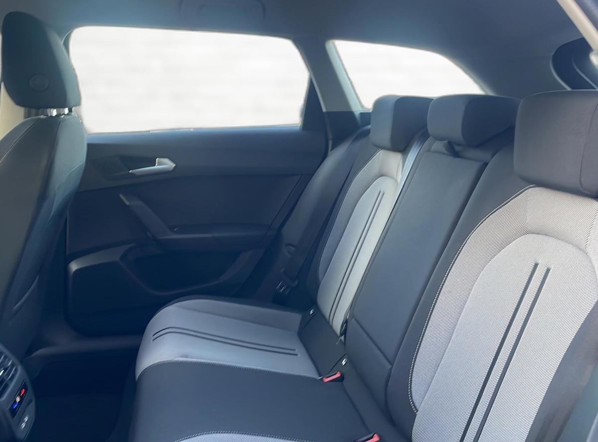 Seat Leon Sportstourer 2.0 TDI *LED *Temp *AHZV *SHZ*