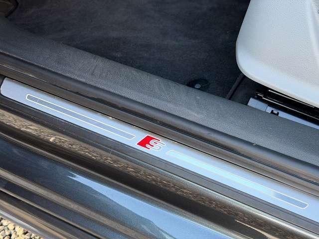 Audi A4 Avant 35 TDI S LINE/AHK/NAVI/SHZ/KEYLESS