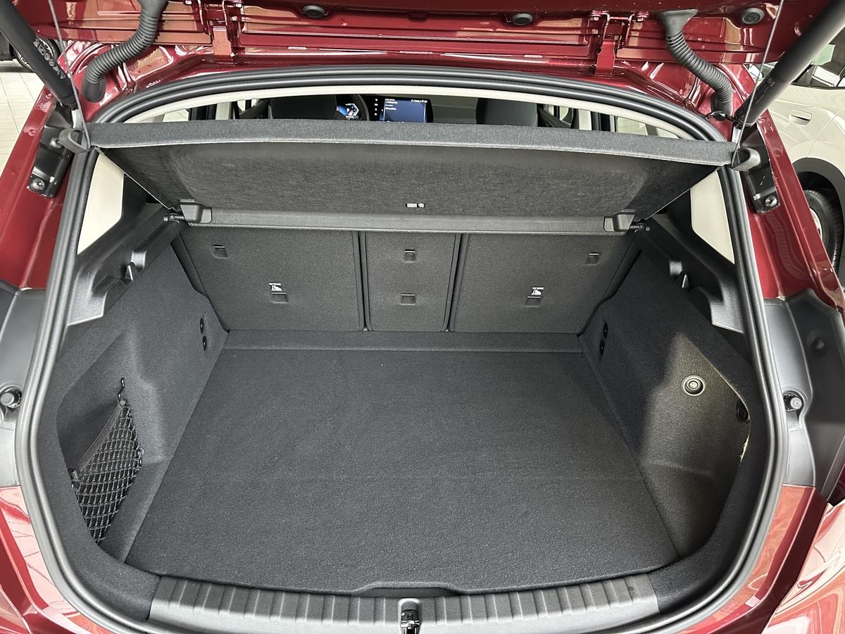 BMW 220 Active TourerAHK el Sitz Navi. LED Kamera PDC 