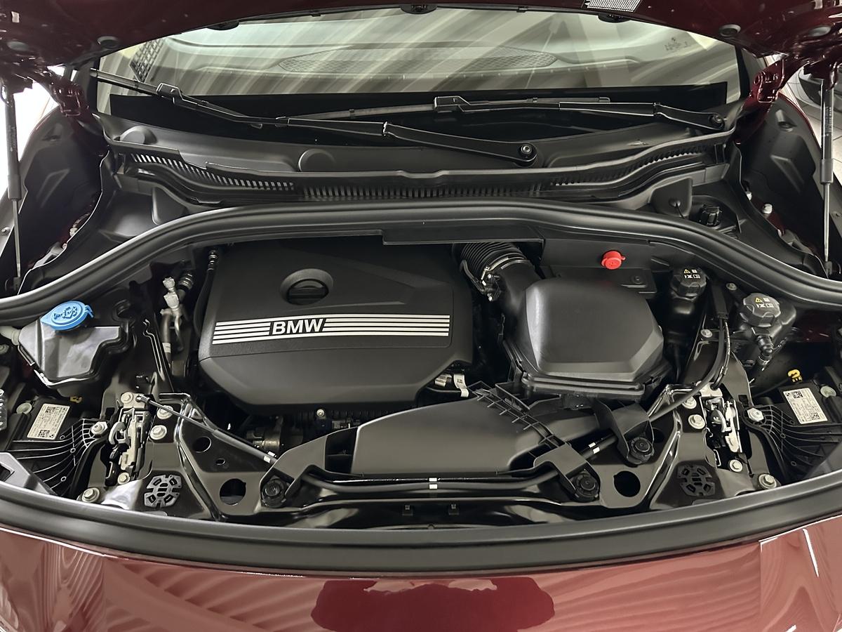 BMW 220 Active TourerAHK el Sitz Navi. LED Kamera PDC 