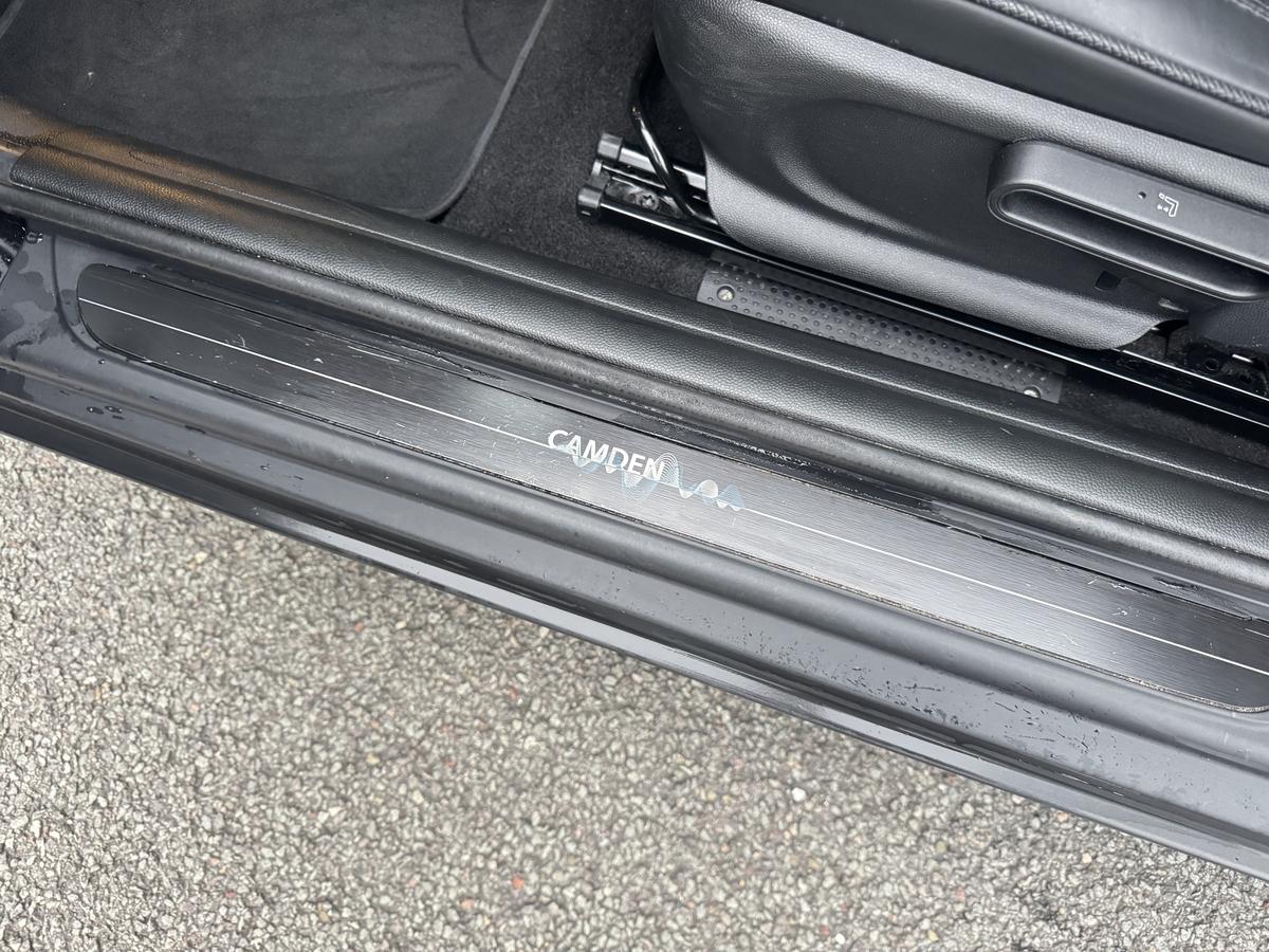 MINI Cooper Camden+LED+Leder+Pano+Kamera