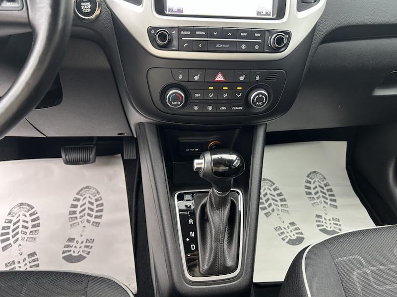 Kia Venga 1.6 CVVT AUTOMATIK*KLIMA*SHZG*NAVI*BTH*PDC*R-CAM