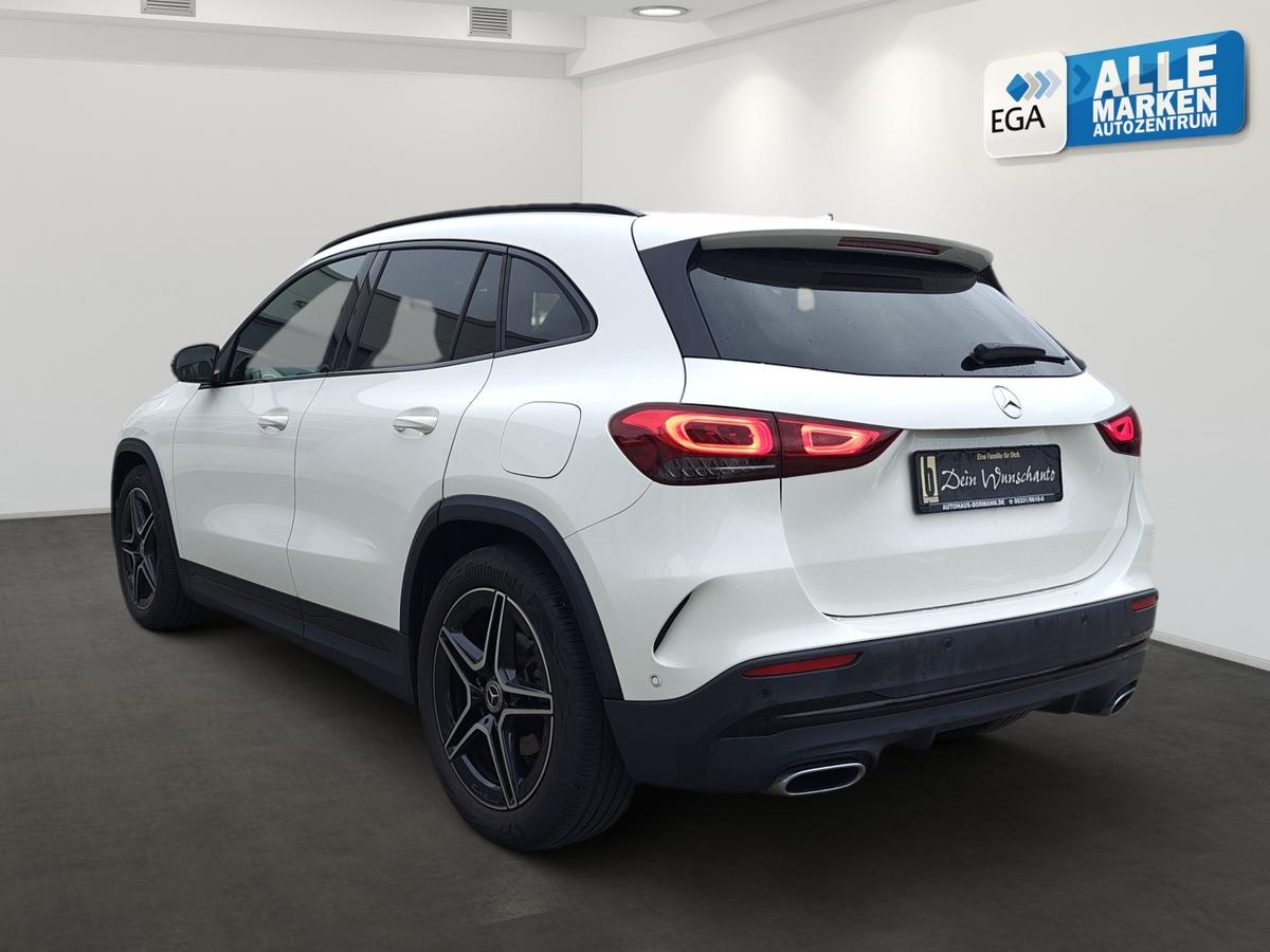 Mercedes-Benz GLA 200 AMG Line AHK Pano Parklenkass. Navi