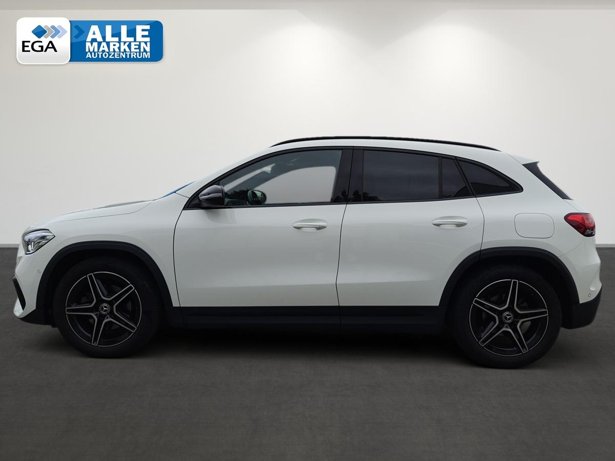 Mercedes-Benz GLA 200 AMG Line AHK Pano Parklenkass. Navi