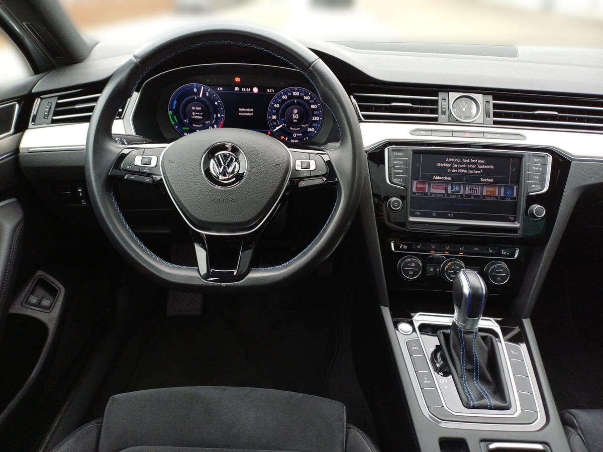 Volkswagen Passat Variant 1.4 TSI GTE AHK Pano Head-Up Navi Standh. LED