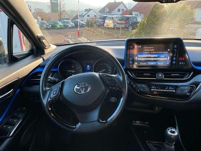 Toyota C-HR Style Selection+Winterräder