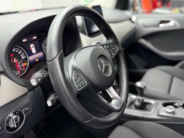 Mercedes-Benz B 180 |SHZG|KLIMA|PDC|TEMP|NAVI|LM