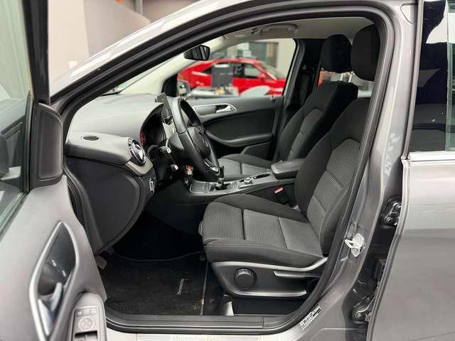 Mercedes-Benz B 180 |SHZG|KLIMA|PDC|TEMP|NAVI|LM