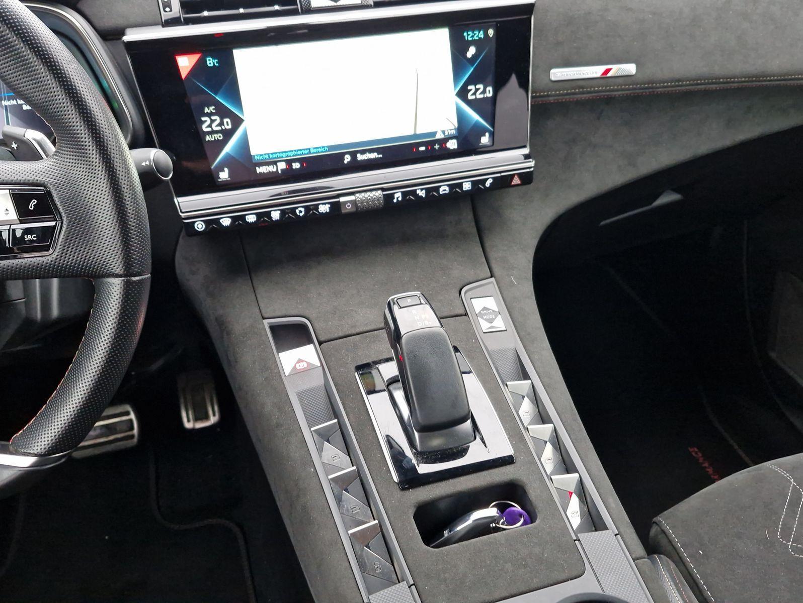 DS Automobiles DS7 Crossback PHEV 225 e-AT Performance Line Nav