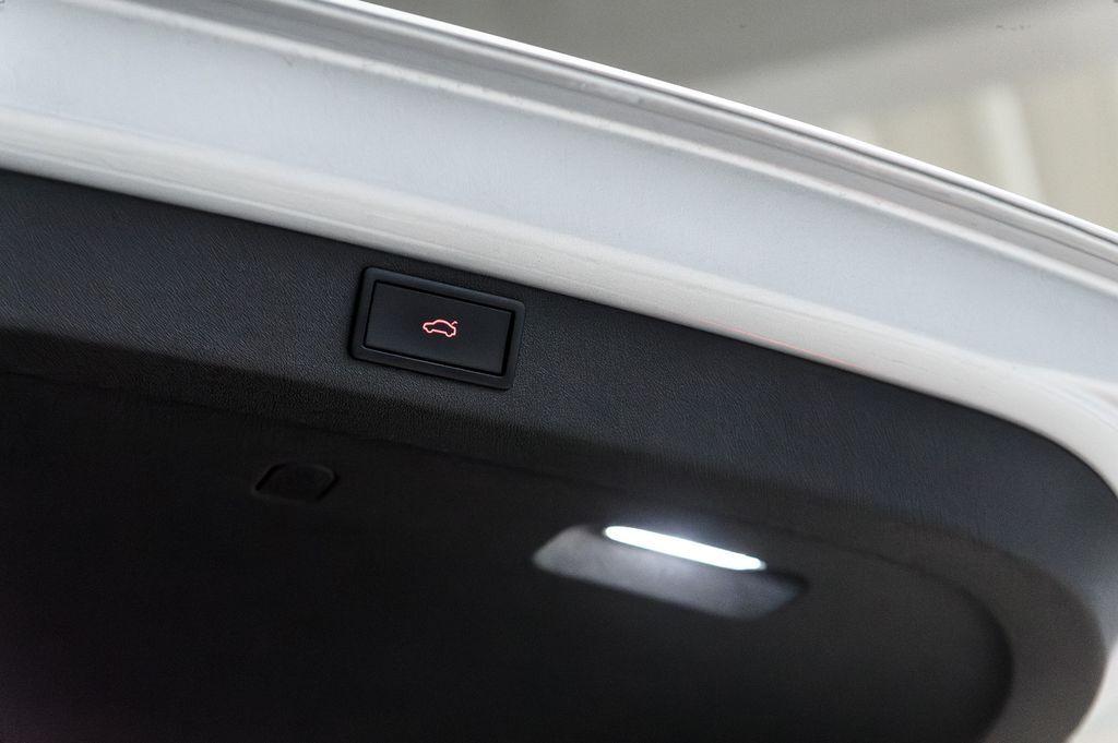 Skoda Enyaq 60 Loft MATRIX-LED+RFK+NAVI+KEYLESS+SHZ