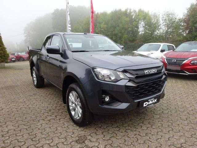 Isuzu D-Max Space Cab 4WD LS Kamera PDC CarPlay