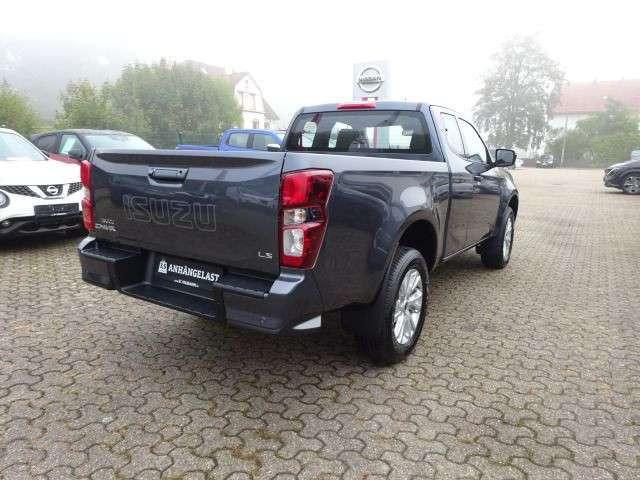 Isuzu D-Max Space Cab 4WD LS Kamera PDC CarPlay