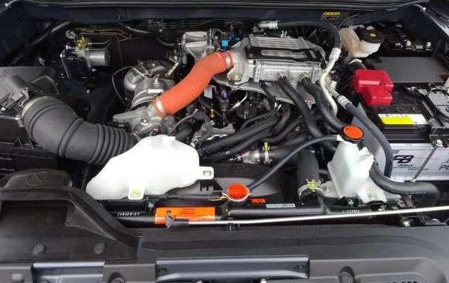 Isuzu D-Max Space Cab 4WD LS Kamera PDC CarPlay